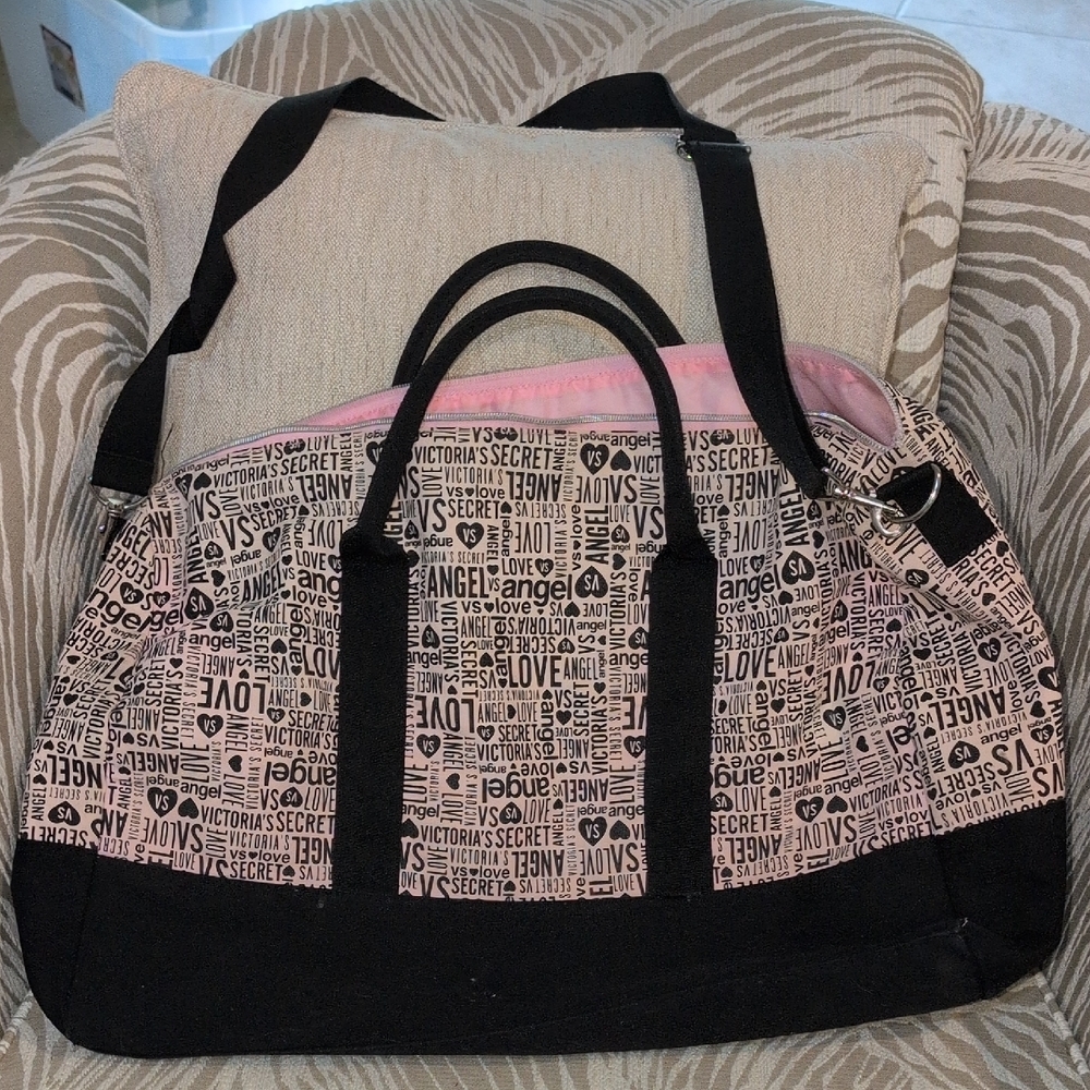 Victoria's Secret Black and Pink Travel Bag
